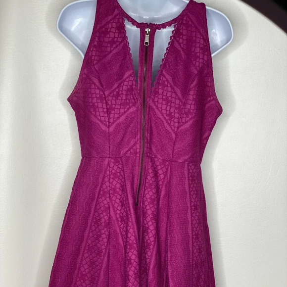 Free People Magenta Lace Dress Sz 10 key hole front opening - Picture 3 of 4